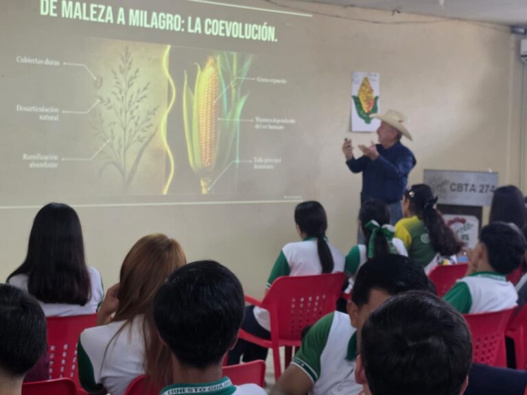 Con importante conferencia, el Cbta 274 de Matamoros, conmemoró el Día Nacional del Maíz