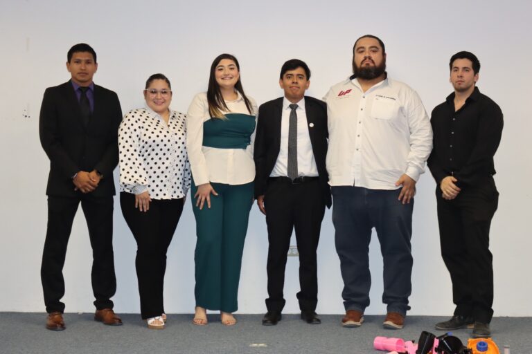 Finalizan estudiantes de la UPRR estadías profesionales